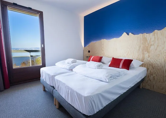 Cote Lac Hostel Evian